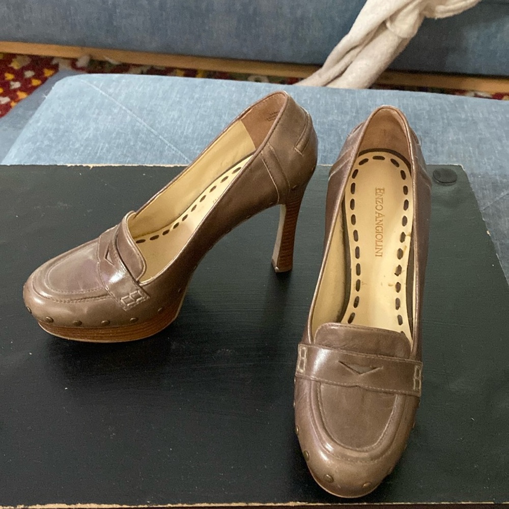 Women’s shoes